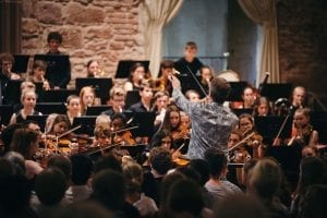 Dekorativ: Orchester Jugendaustauschorchester “CHMYO”