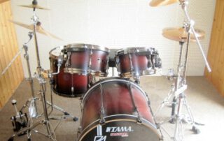 Schlagzeug im Bandprobenraum